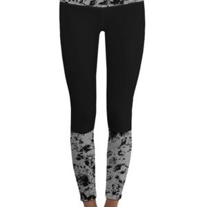 Black mercury printed legging yoga pants sz S NWT